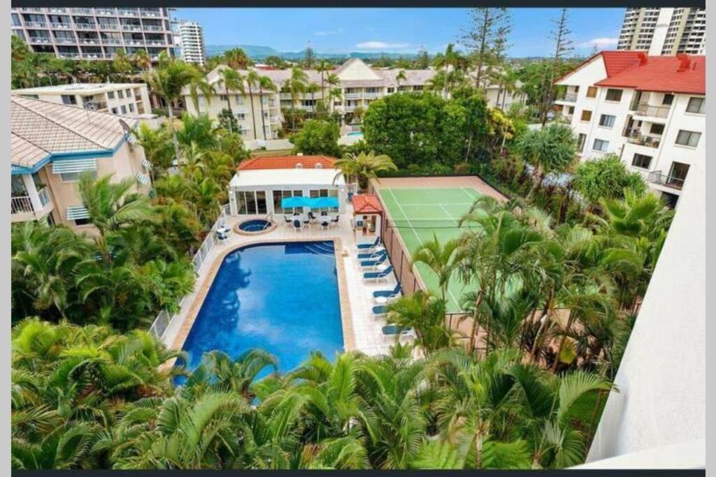 Surfers/Broadbeach Pool View. Free Parking & Wifi Gold Coast Zewnętrze zdjęcie